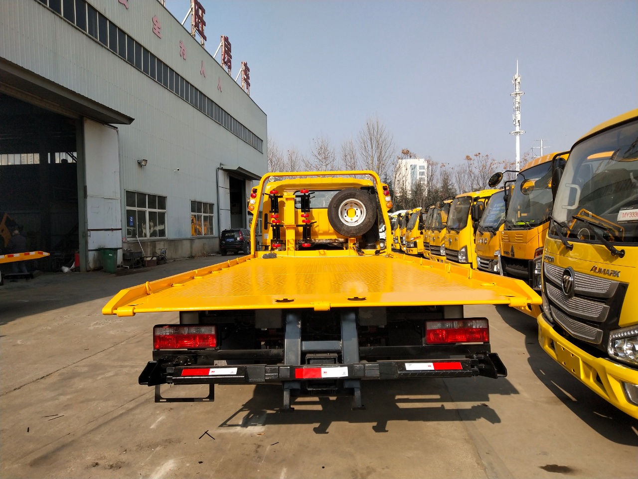 國(guó)六東風(fēng)多利卡黃牌清障車(chē)